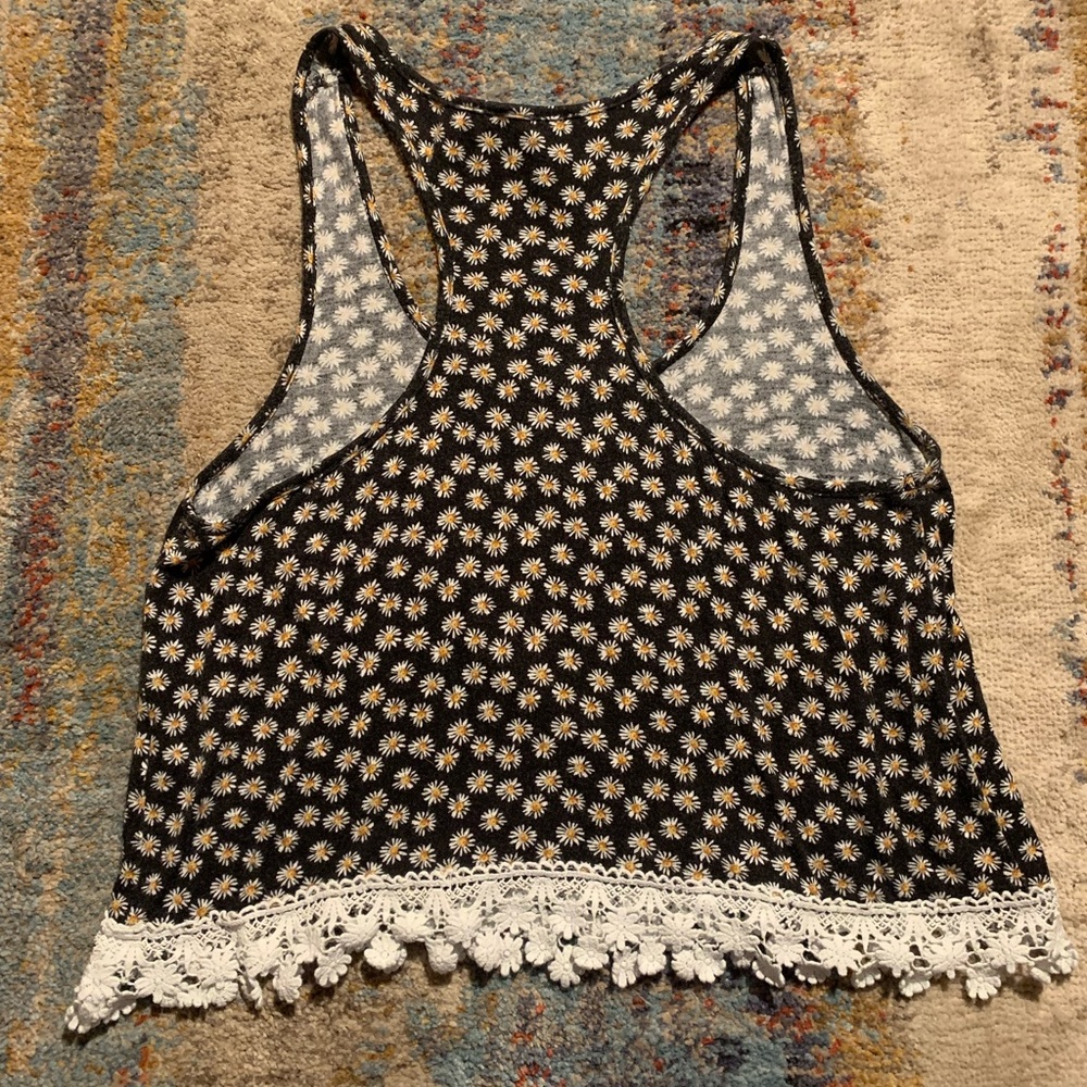 Daisy Tank - Picture 3 of 5